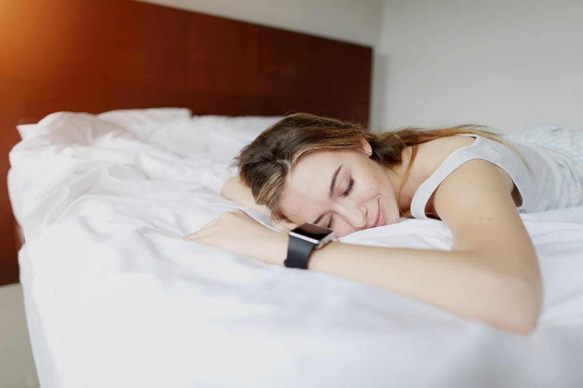 How Does A Fitbit Track Sleep?