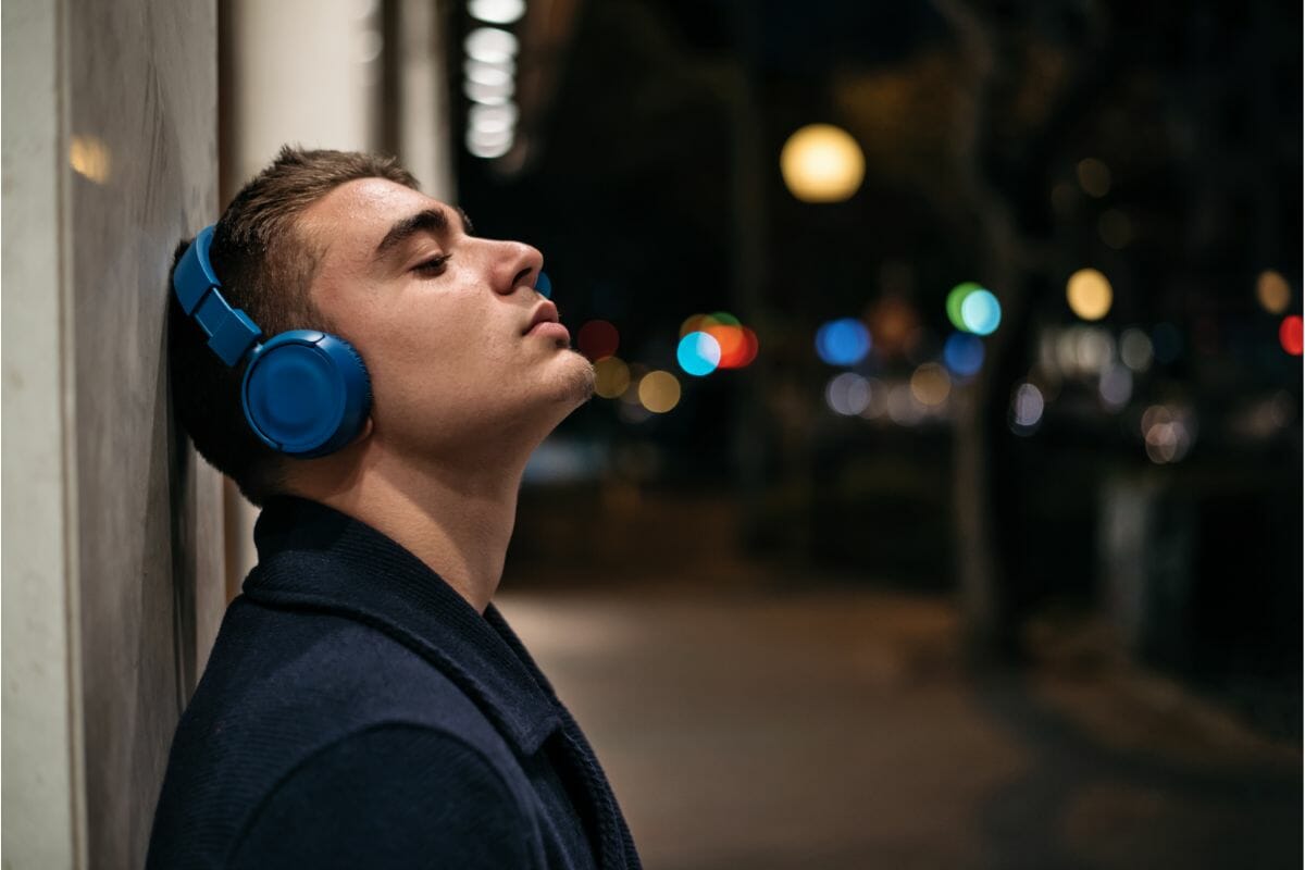 How Far Can Bluetooth Reach 