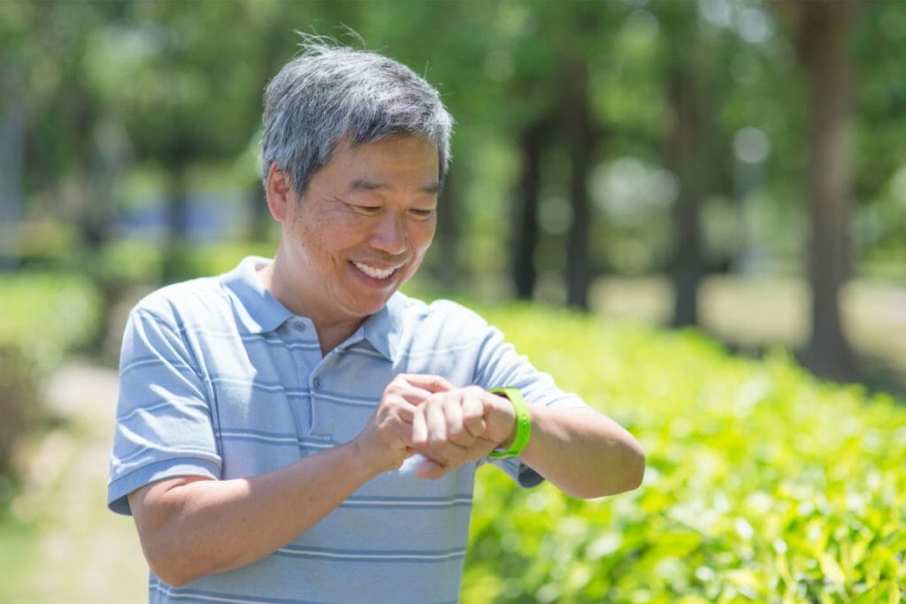 Does Fitbit Measure Blood Pressure The Real Answer Explained Hybratech