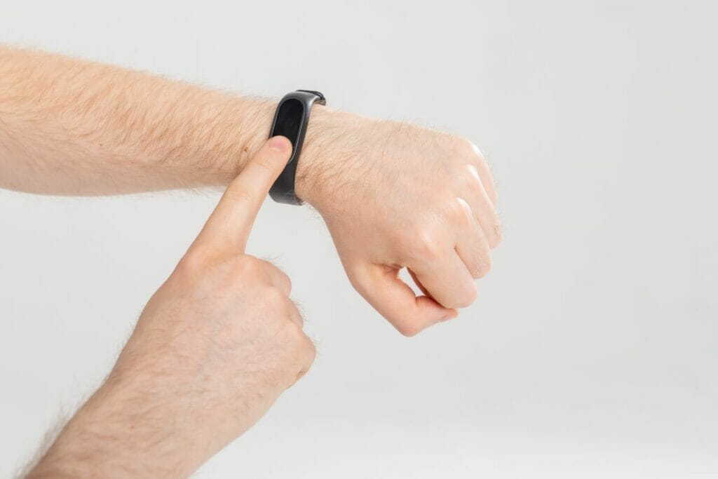 How To Charge Fitbit Without Charger Hybratech